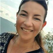 Profesora de contabilidad que imparte clases para cualquier nivel y edad